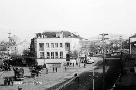 Dar Sokak Çocukları: “Bir Bandırma Masalı“