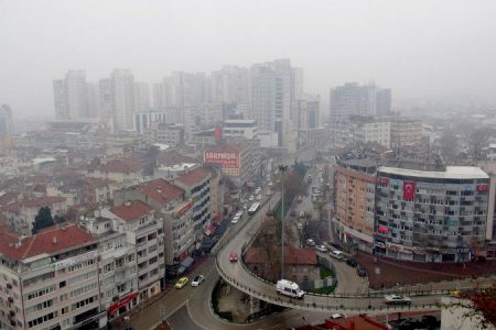 İstanbul’un havasını solumak yılda 16 , Ankara’da 17, İzmir’de 23 ve Bursa’da 38 paket sigara içmeye eşdeğer