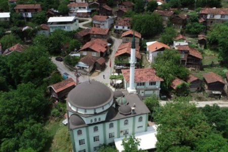 Tek Vakanın Bile Görülmediği Bursa’daki Bir Köyün Örnek Alınacak Koronavirüs Tedbirleri