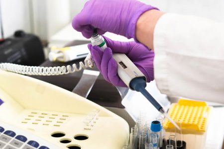 Ege Üniversitesi öğrencilerinden yerli PCR test cihazı projesi