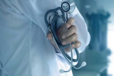 Son iki yılda 3 binden fazla doktor Almanya’ya gitti, binlercesi sırada bekliyor