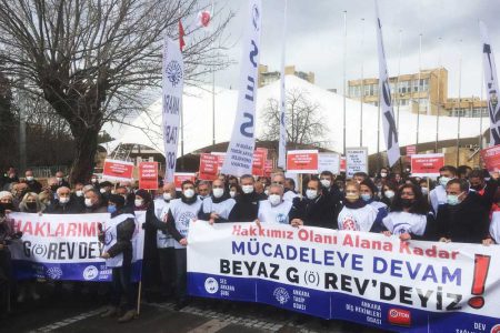 Sendikalı hekimler, hekim sendikaları ve mücadele üzerine