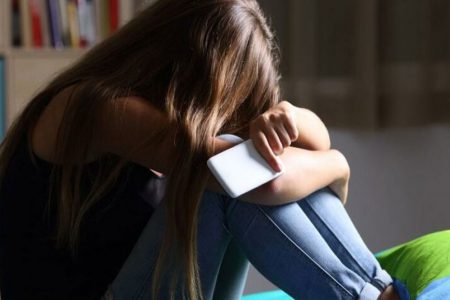 Pandemi gençlerin ruh sağlığına zarar verdi: En çok yeme bozukluğu görülüyor