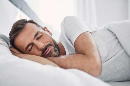 Orta ve İleri Yaşlarda En Uygun Uyku Süresi 7 Saat