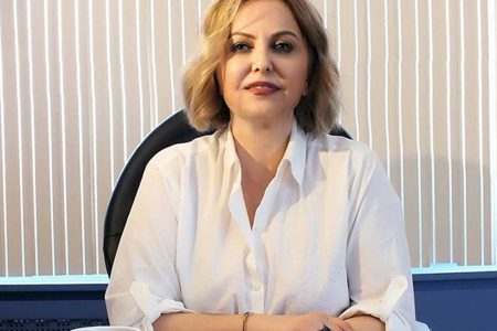 Retorik soru: Hayat kurtarmaya çalışan bir insanı kim öldürmekle tehdit eder?*