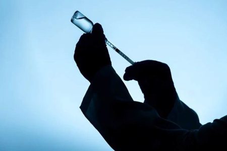 ABD’de güncellenmiş iki Covid-19 aşısına onay verildi