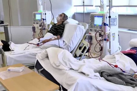 Enkazdan kurtarılanlar ne gibi böbrek sorunları yaşıyor, Türkiye’nin diyaliz kapasitesi yeterli miydi?