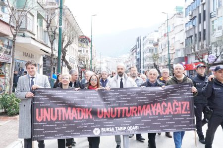 Bursa’da Sessiz 14 Mart Yürüyüşü!