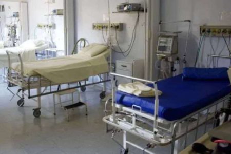 Hastanelerde doktor yok: Hekimler yurtdışına gidiyor, yurttaşlar randevu alamıyor, ameliyatlar erteleniyor