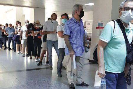 Sağlık sistemi tıkanma noktasında: Tedavi olabilirsiniz ama bir yıl sonra!