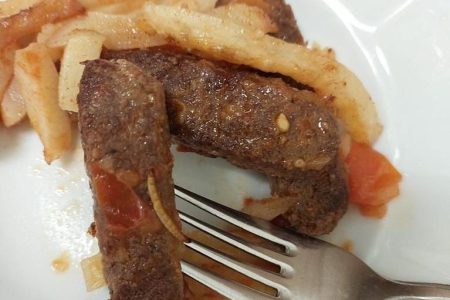 Sağlık işçileri insanca koşullar istiyor