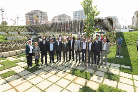 Dr. Refik Saydam Sağlıkçılar Parkı’nın Açılışına Katıldık