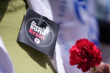 Sorumlulara Hatırlatıyoruz: Sağlıkta Şiddeti Durdurmak Elinizde!