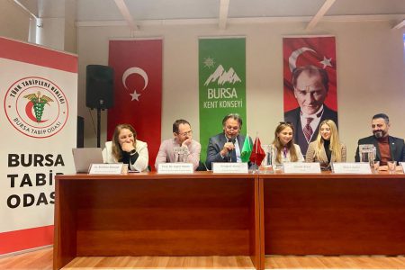 “Çocuk ve Ergenlerde Madde Bağımlılığı” Paneli Gerçekleştirildi